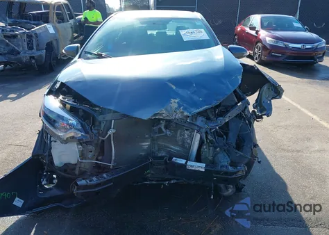 2014 Toyota Corolla S Plus z USA, uszkodzony, nr VIN 5YFBURHEXEP171014